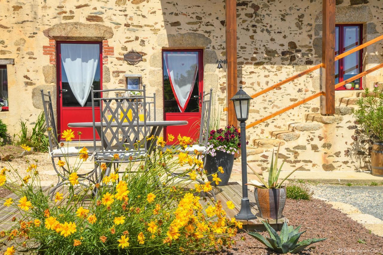 Domaine De La Courillere Le Boupère Exterior foto